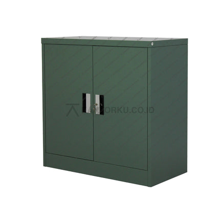 Lemari arsip besi Alba Metal SC 202 dengan dua pintu swing dilengkapi kunci pengaman, tersedia di Kantorku.