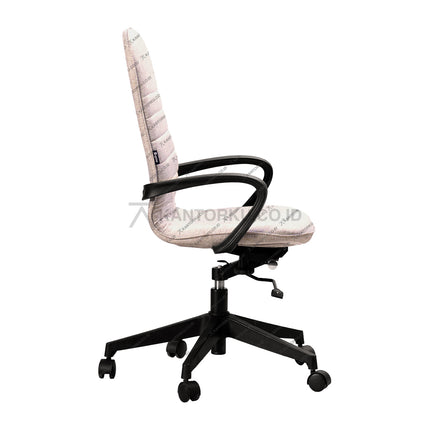 Kursi Ergotec SD102XA menghadirkan kenyamanan maksimal dan tampilan profesional Kantorkudotcodotid