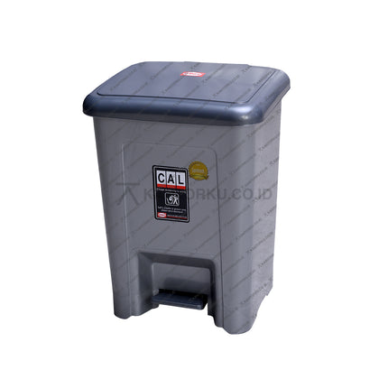 Shinpo Tempat Sampah 710 plastik tebal dengan tutup pedal higienis untuk rumah dan kantor – Kantorku.co.id