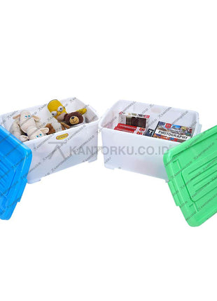 Box container Shinpo 113 SKY 60 liter bahan plastik kuat dan awet, dilengkapi roda untuk kemudahan pemindahan – KANTORKU.CO.ID.