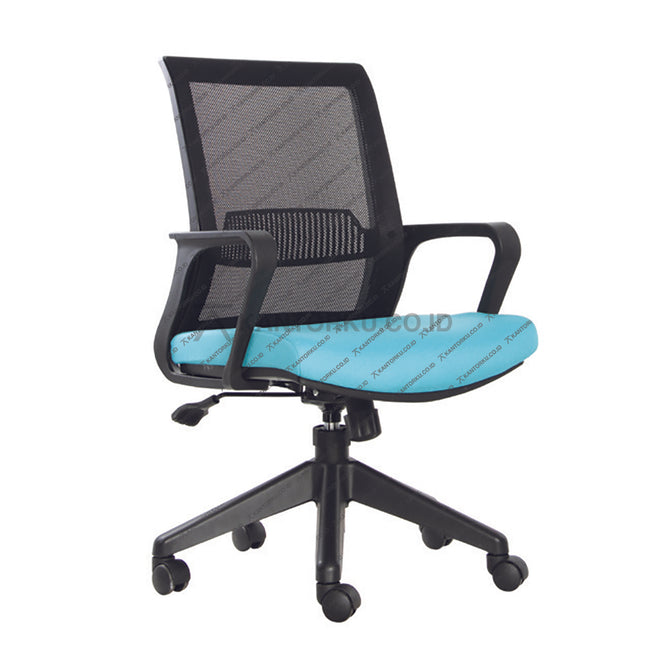 Kursi kerja ergonomis dengan desain modern