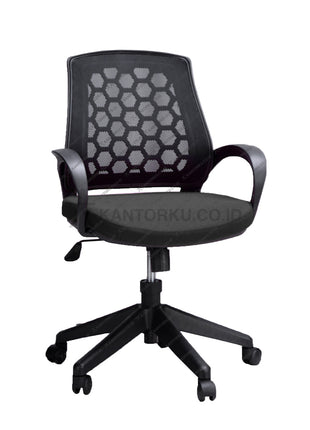 Kursi kerja Savello Spider modern dengan sandaran jaring – kantorku.co.id