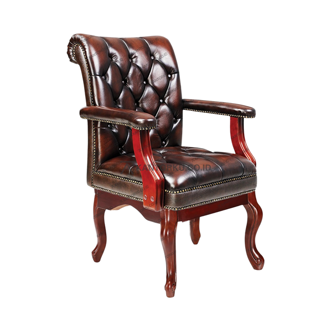 Kursi Trilby III dengan detail paku tembaga dan ukiran kayu mewah dari kantorkudotcodotid